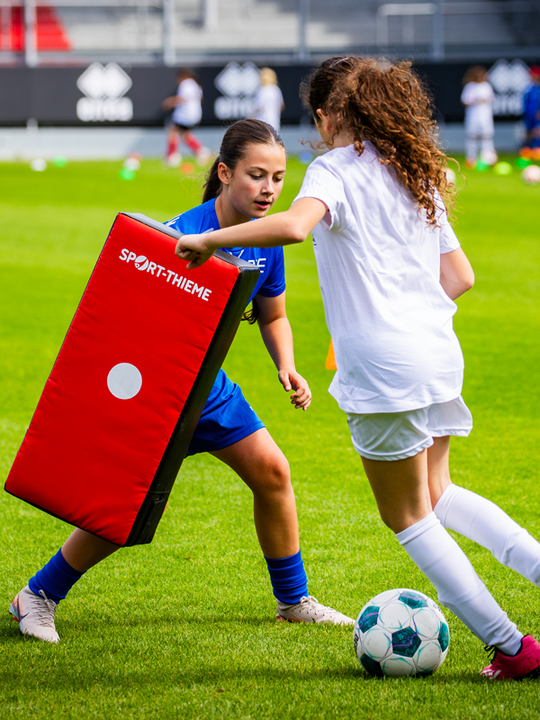 Erfolgreicher Tag des Mädchenfußball in der BRITA Arena